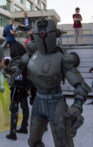 FO Assultron