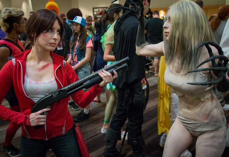 L4D Zoey And Witch